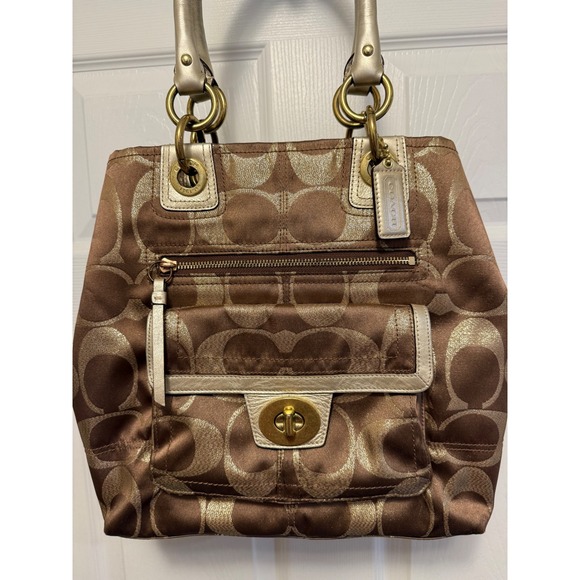 Coach Hampton Signature‎ C Logo Tote + Matching Wallet - Picture 2 of 16
